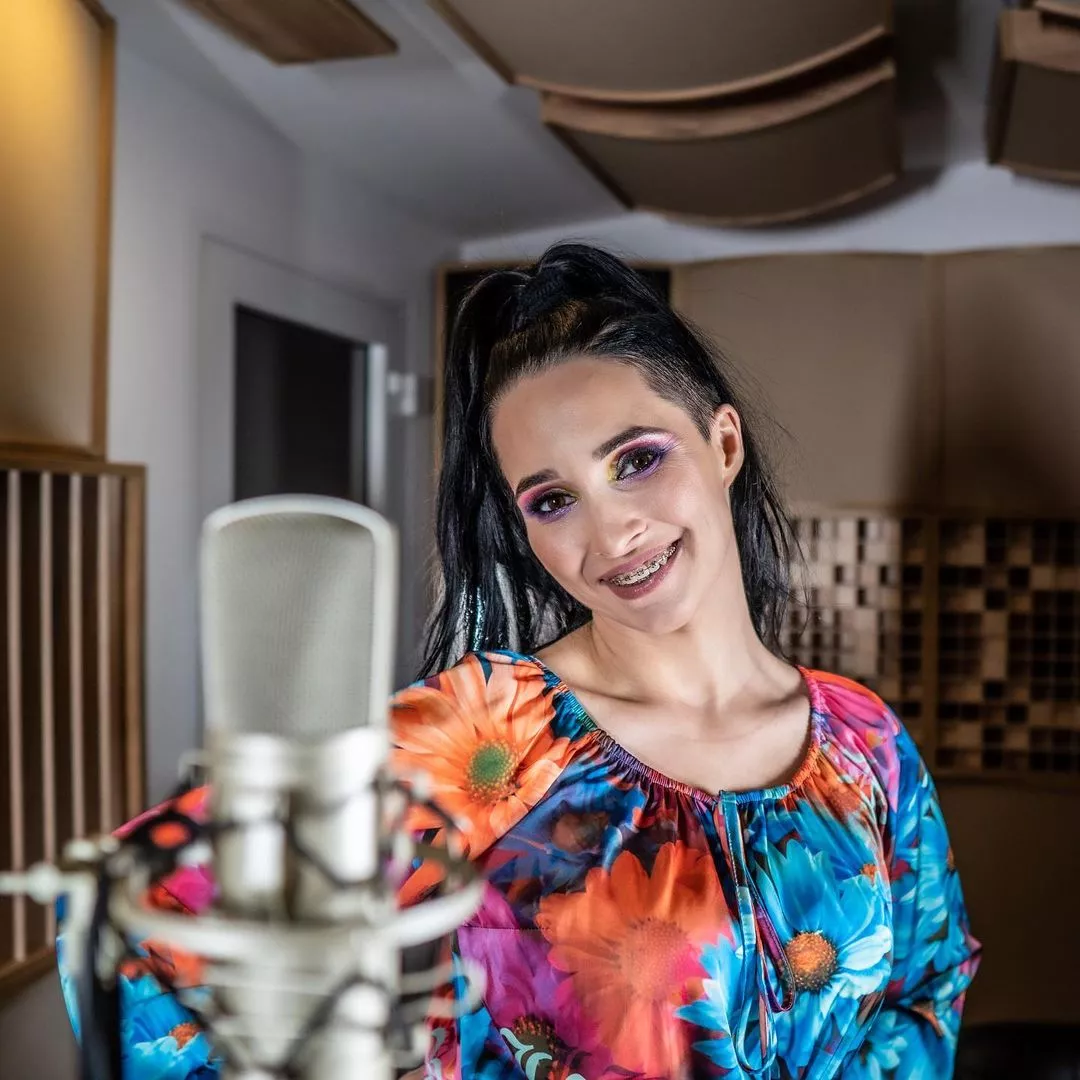 Wyjątkowa sesja gwiazdy disco polo - Emilii z Daj To Głośniej! Pojawiła się też bardzo ważna informacja!
